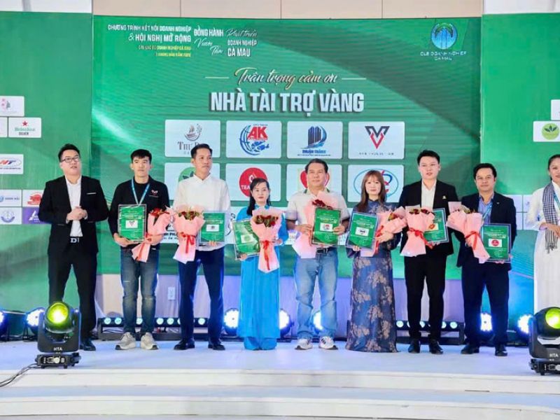 tham-gia-trung-bay-tai-chuong-trinh-ket-noi-doanh-nghiep-ca-mau-5.jpg tham-gia-trung-bay-tai-chuong-trinh-ket-noi-doanh-nghiep-ca-mau-5.jpg