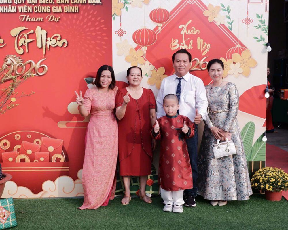 tiec-tat-nien-phong-kham-da-khoa-hong-phuc-27.jpg